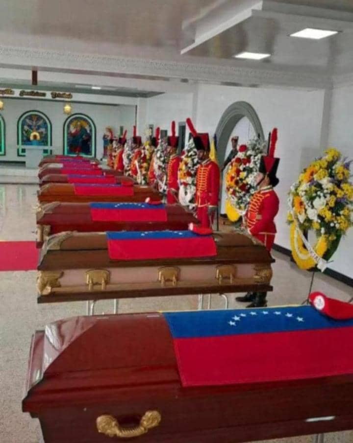 Nuestros caídos por la FASCISTA BOTA NORTEÑA SOBRE LA QUE NOS ALERTÓ NUESTRO LIBERTADOR SIMÓN BOLIVAR.

Yo espero que TODOS y cada uno de los que pidió intervención yankee a nuestra sagrada Patria PAGUEN CON CÁRCEL cada uno de nuestros fallecidos por los MALDITOS GRINGOS.
🇻🇪💔