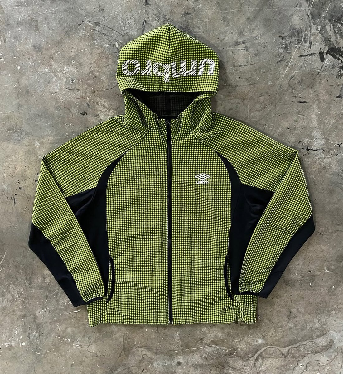 pinkskysyre's tweet image. vintage umbro green plaid jacket