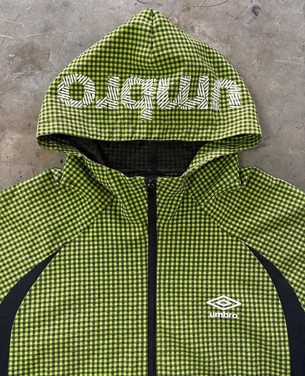 pinkskysyre's tweet image. vintage umbro green plaid jacket
