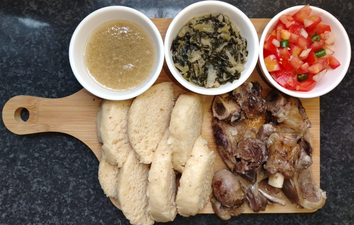 IamMellowLady's tweet photo. Home Traditional Meal https://t.co/VR8r2CfxdG