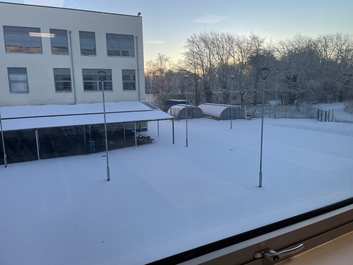 Mildenhall Hums Dept tweet media