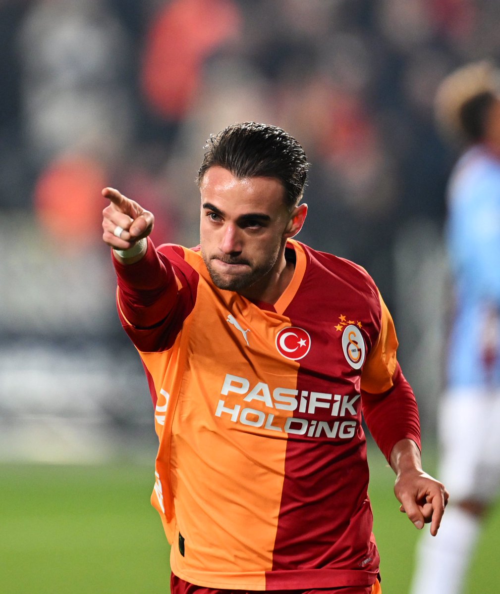 🦁EVLAT!

"Cumartesi günü final maçına çıkacağız. Galatasaray olarak bu kupayı almak istiyoruz. Kupayı müzemize getirmek istiyoruz.''