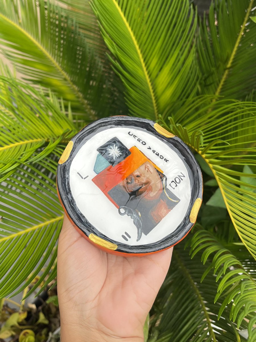 swbryna's tweet image. cinzeiro caro vapor ll - don l