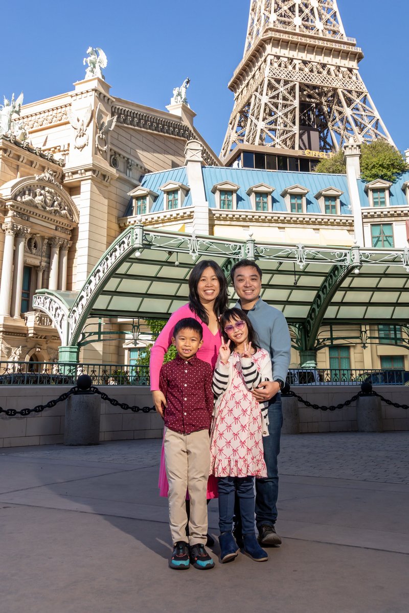 PhotogsLasVegas's tweet photo. “Making memories, one Christmas smile at a time" #FamilyPhotos #OnLocationPhotos

Family is everything, let us make the memories last for a lifetime! https://t.co/ObjWXnB7eU https://t.co/Lburw8Omqh