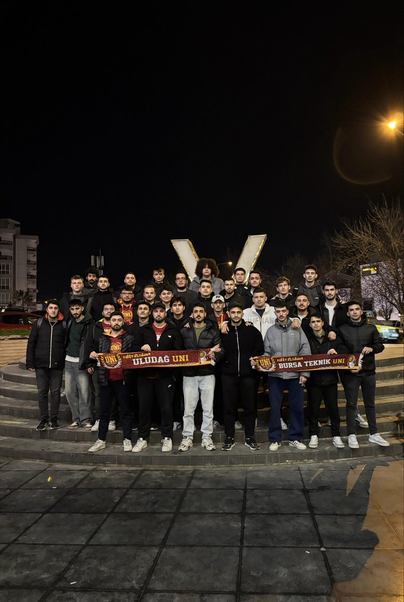 KUPALARA LAYIKSIN SEN ŞANLI GALATASARAY !

GALATASARAY’ımızın trabzonspor maçını hep beraber omuz omuza izledik.

#ultrAslanUNI
#uAUNIULUDAG