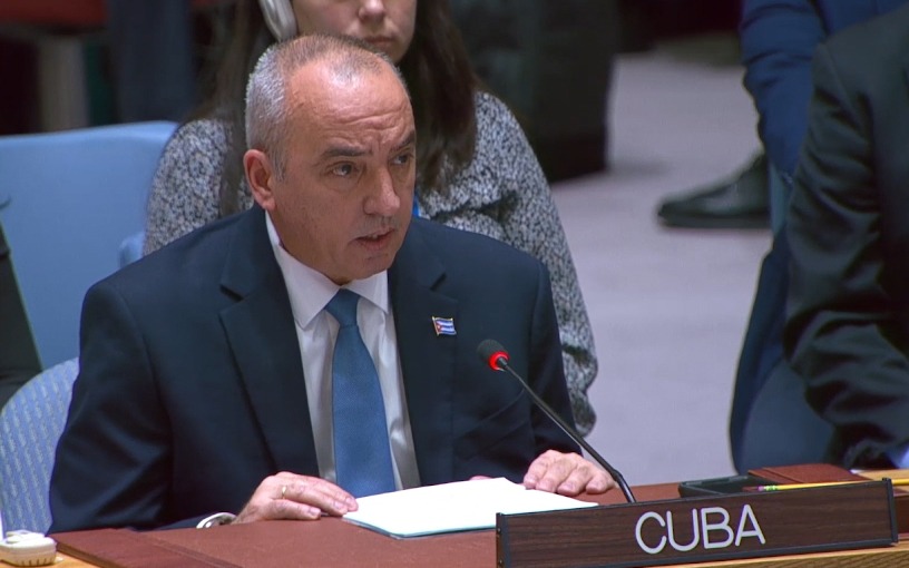 En reunión de emergencia del Consejo de Seguridad #Cuba 🇨🇺 denunció la agresión militar de EE.UU. 🆚Venezuela, llamó a una reacción urgente de la comunidad internacional y a enfrentar este acto de terrorismo de Estado. 

Lea el discurso íntegro👇
cubaminrex.cu/es/intervencio…