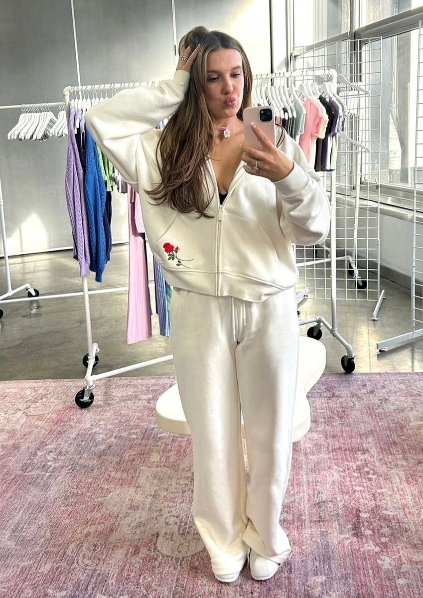 milliehourly's tweet image. #MillieBobbyBrown