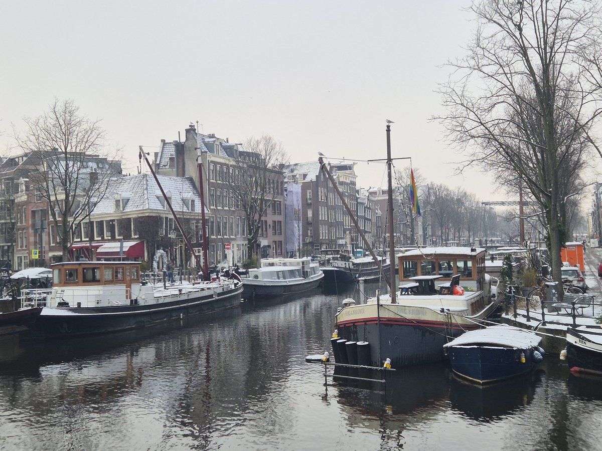 Wat een mooi stadssprookje: sneeuw in de Jordaan #sneeuw #020