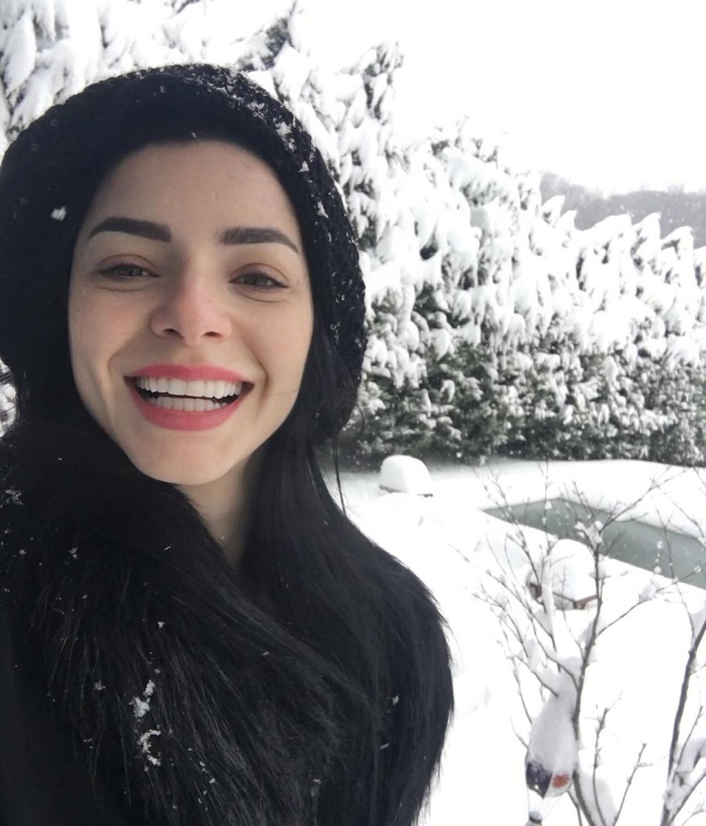 Hayatında erkek olmayan kız neşesi..