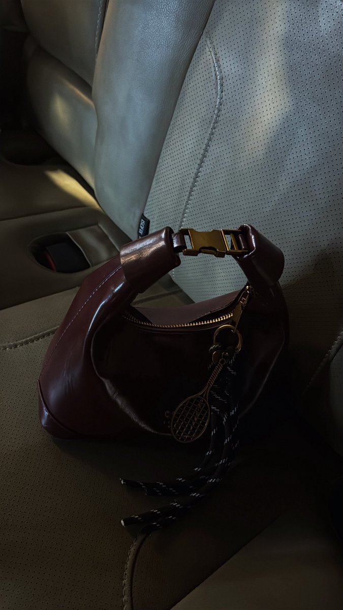 kvvuk's tweet image. ع ش و ا ئ ي ا ت