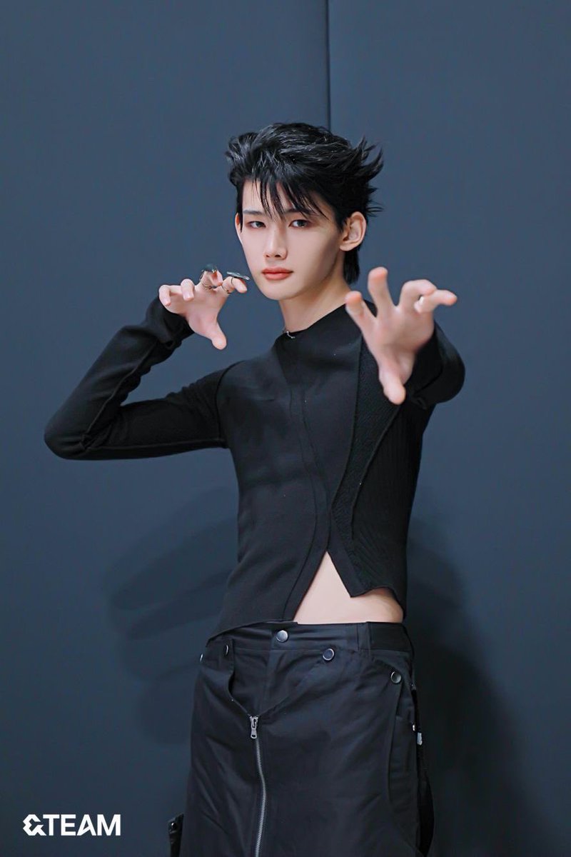 euijjooo's tweet image. deer hunter jo we still talk about you