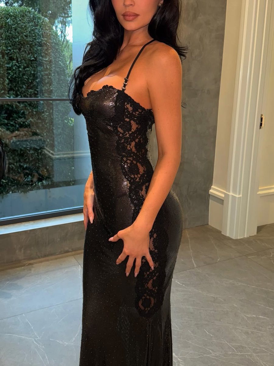 kylie wearing 1996 f/w versace for the critics choice awards last night