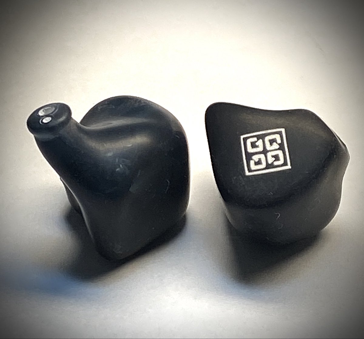 備長炭イヤホンの磨き完了です