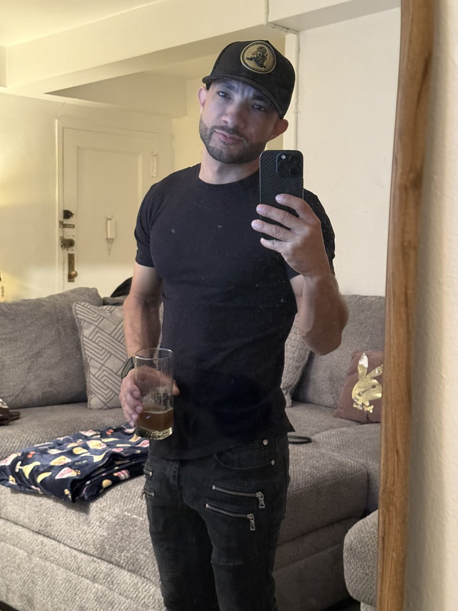 DannyLongZaddy's tweet image. Sup 😉