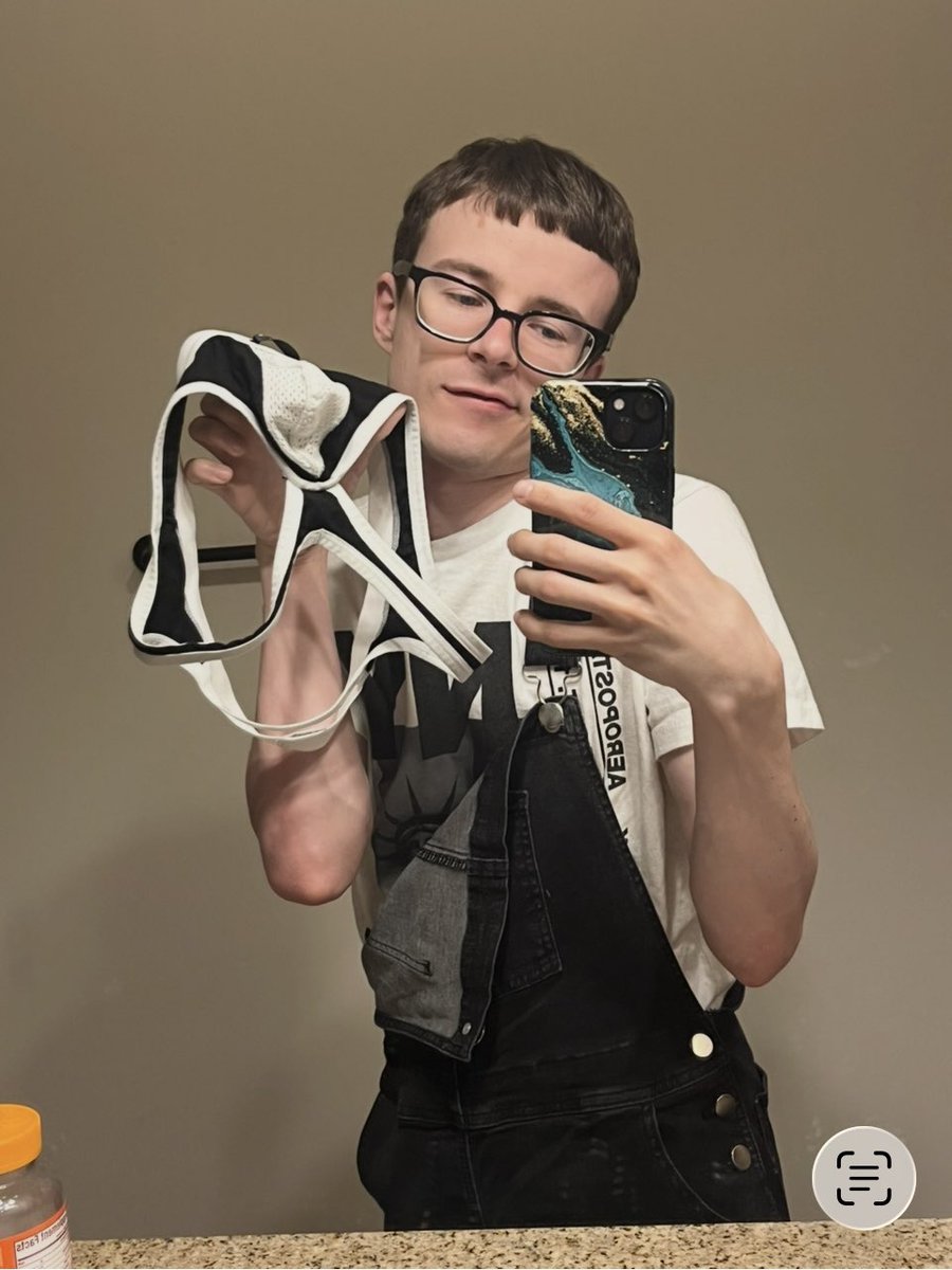 Red Umber tweet media