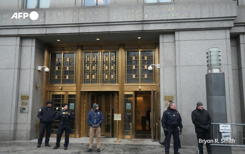 Nicolás Maduro se declara inocente em tribunal de Nova York u.afp.com/SXkB #AFP via <a href="/swissinfo_pt/">swissinfo.ch</a> #EUA #Venezuela #Maduro #NicolasMaduro #NovaYork #NY