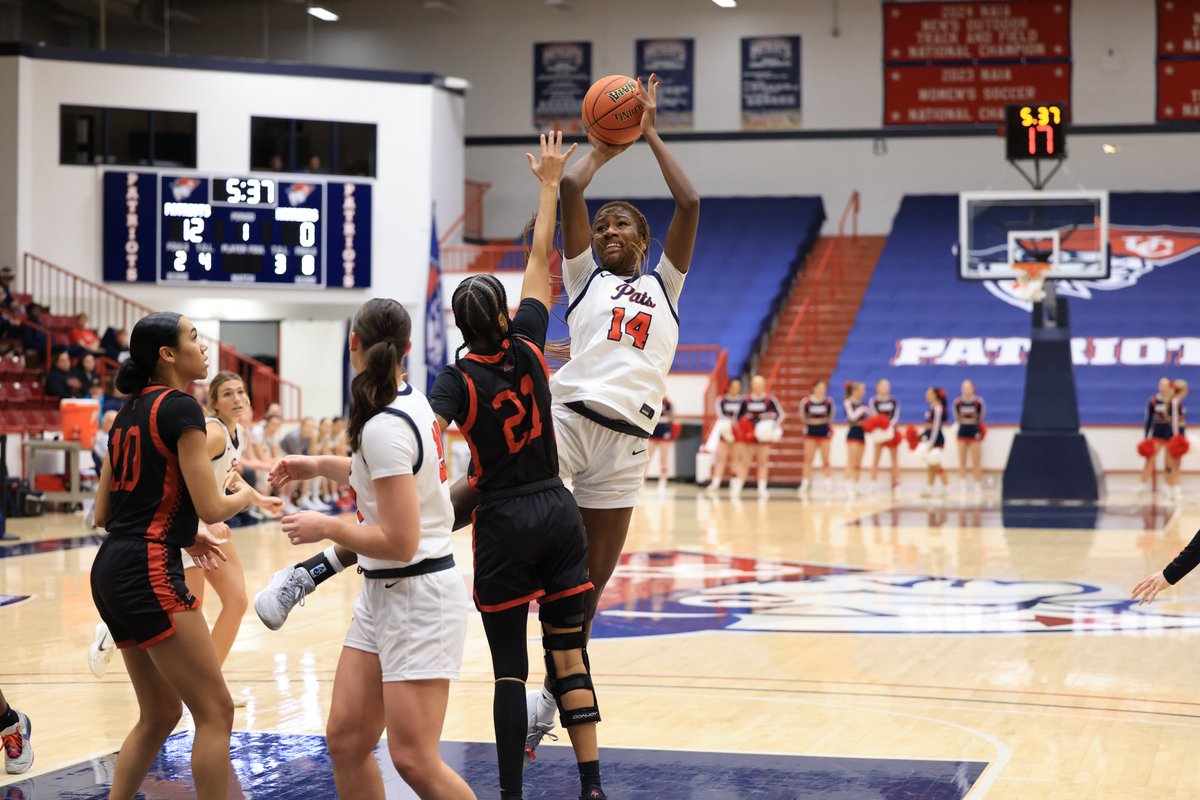 For the third time in the past four weeks, Zaram Fredricks has been named the MSC Defensive Player of the Week  #OneBigTeam #LTL

Story: tinyurl.com/hh5rhvyc