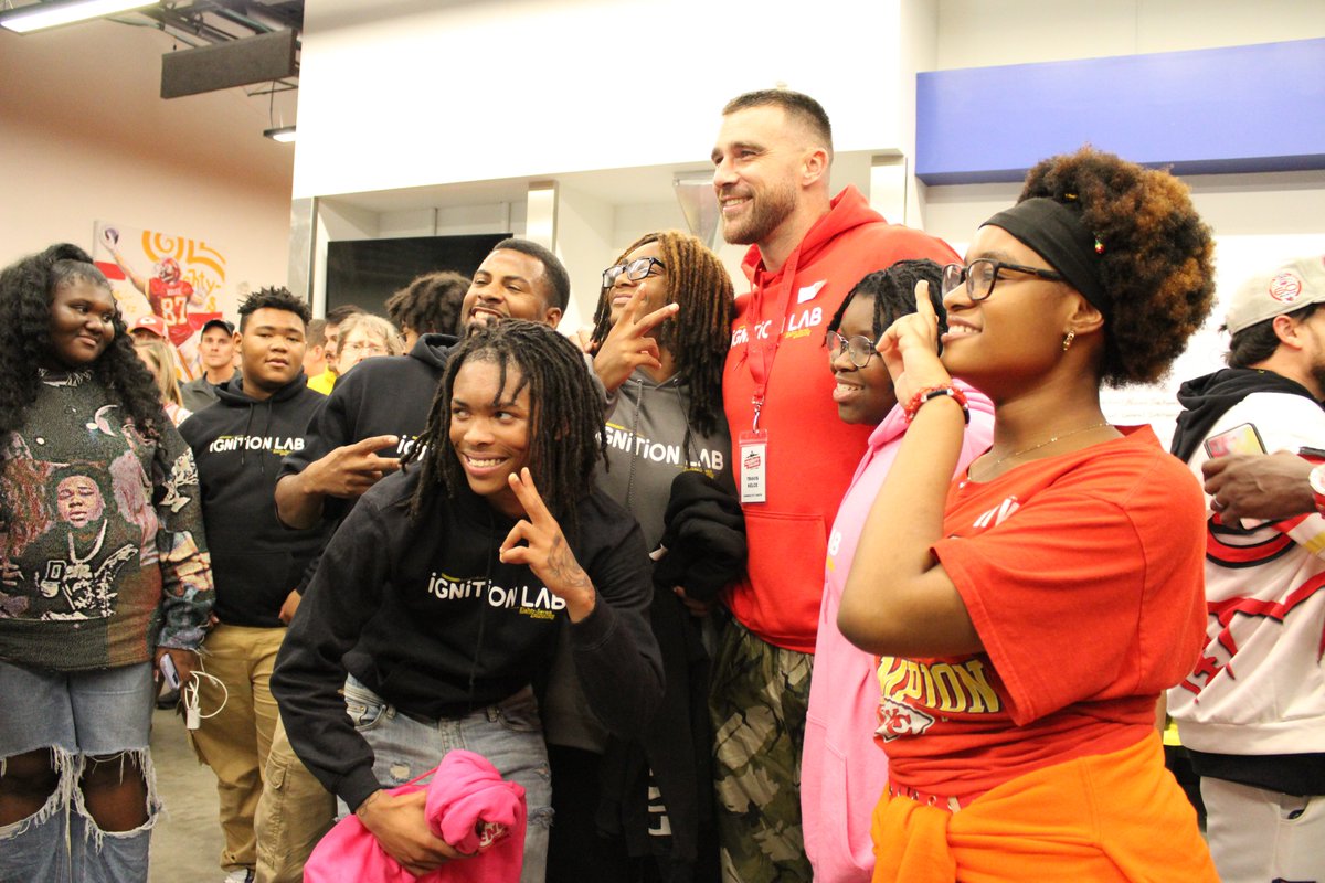 OB_Inc_KC's tweet image. For over a decade, Travis Kelce’s impact at Operation Breakthrough has inspired confidence, joy, and opportunity. Today is the last day to vote for @tkelce for Walter Payton Man of the Year. Let’s give back the love! 💛 #WPMOYChallenge

Voting link: nfl.com/honors/man-of-…