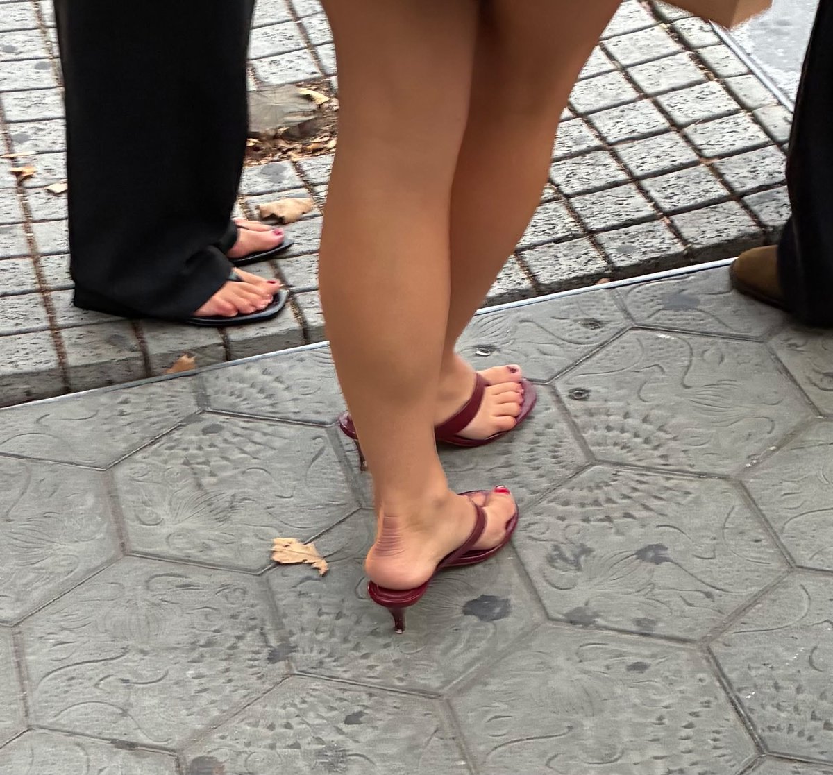 Sarà il pavimento che leggermente fastidioso. 🤷