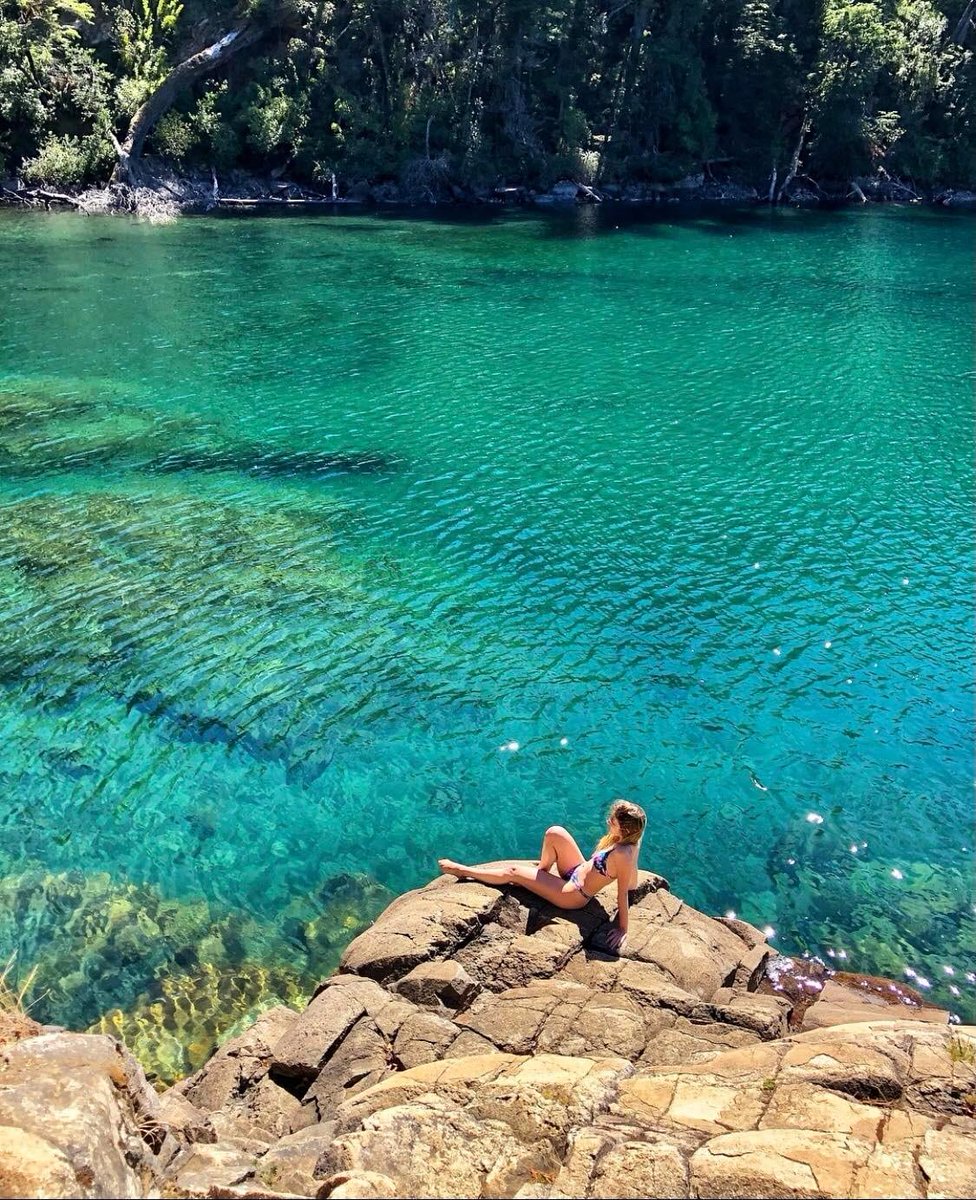 turisargentina's tweet photo. Cerrar los ojos y despertar en....😌🥱😍

Playa Yuco, San Martín de los Andes. Para disfrutar este verano 🌞💙🇦🇷😱 https://t.co/K5SRjuaJYk