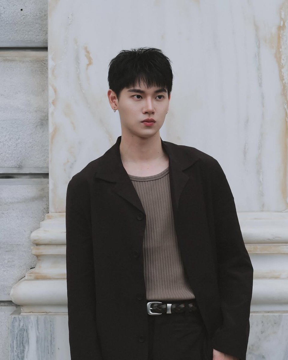 Перестаньте ненавидеть моего милого Ина. Обратите внимание на истинного виновника всего этого хаоса - Прома. Я люблю Инваров и очень жду Police in love #yinyin_anw #policeinlove #yinwar