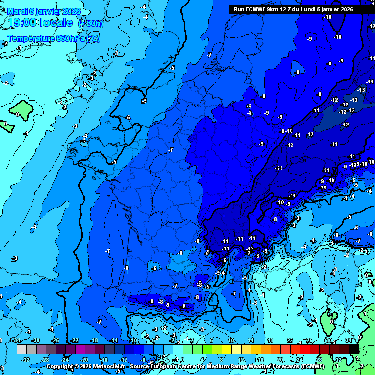 meteociel's tweet image. 🆕 Dès aujourd'hui Météociel vous propose le modèle CEP/ECMWF Controle Forecast (ex-HRES) au meilleur de sa résolution (9 km) (sans interpolation vers une grille 0.1°) !

Les cartes seront disponibles sur Météociel 30 à 40 minutes avant l'horaire standard de la publication des…