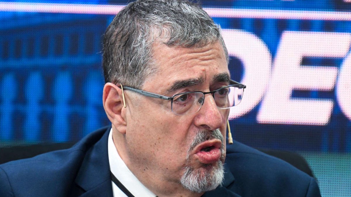 JotaPepeQu's tweet image. ⛔ URGENTE - URGENTE 🚨Arévalo acaba de entrar a la lista de NON GRATOS (junto a Petro) por apoyar al régimen de Venezuela.

Se acabó el juego. La instrucción de la nueva enviada a Cayalá es DESMANTELAR LA ESTRUCTURA que pretenden para perpetuarse en el poder que comienza HOY