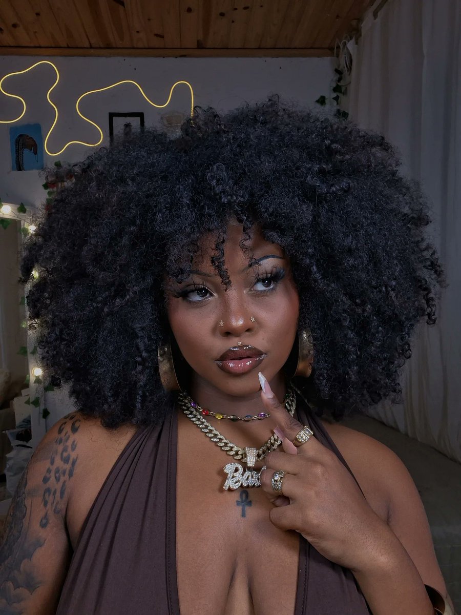 melaninpalace's tweet image. Pretty Brown &amp;lt;3