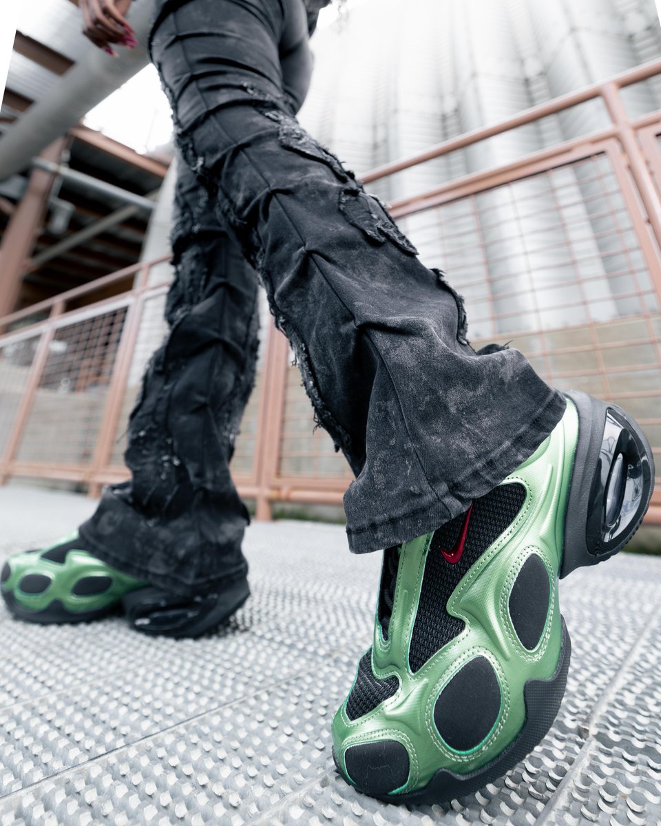 Ad: Women's Nike Air Max Muse on sale for $68 each + shipping, use