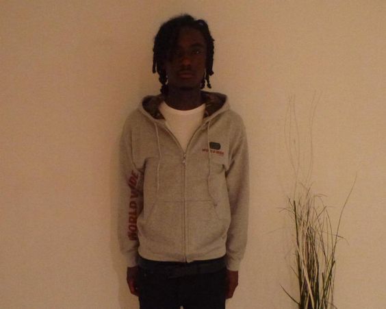 natshlc's tweet image. Eu me sinto deslocado em qualquer lugar que eu esteja