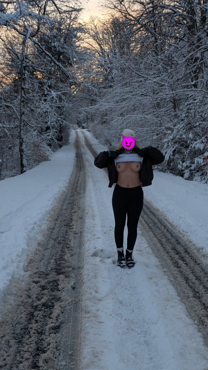 Firegirl_117's tweet photo. Where's all the sexy highland men?x https://t.co/Lst9wHacMj