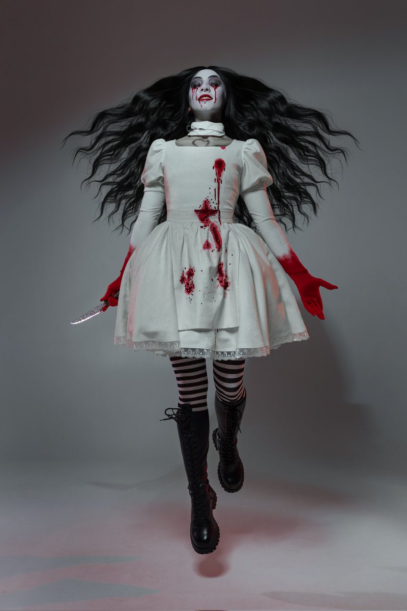 KonaCosplay tweet media