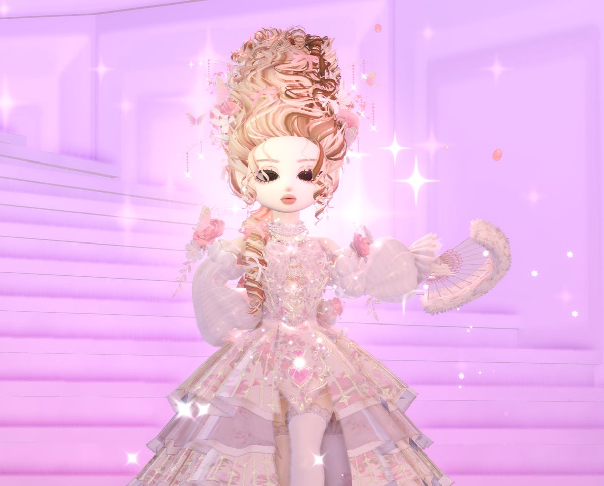 OriFakex's tweet photo. ~My Everfriend 2026 Outfit! 🩷🥹
#RoyaleHigh #RH https://t.co/W4kRIX9qdF