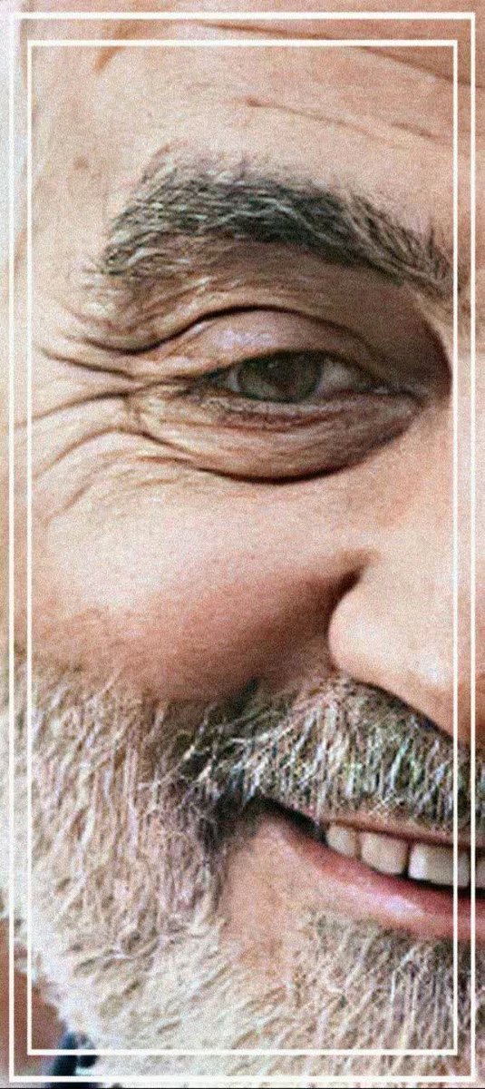 mobarez_313's tweet photo. أَشِدّاءُ عَلَى الكُفّارِ                         رُحَماءُ بَينَهُم https://t.co/tlIRNJTRjR