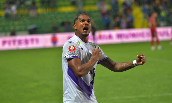 RigaFCXTRA's tweet photo. 🚨🇧🇷Riga FC will reportedly sign Brazilian winger Caio from FC Arges.

💵The transfer fee is estimated at around 600,000 euros.

⌛️🔜The deal is almost done.

[@Balticfootynews] https://t.co/O0Fa8lZTYM