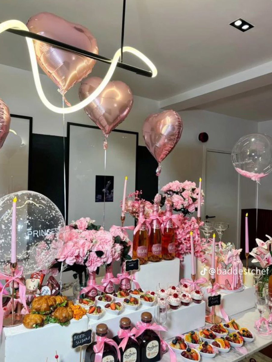 layxsnv's tweet image. This is your sign to host a galetines 💌🩷🤞🏽