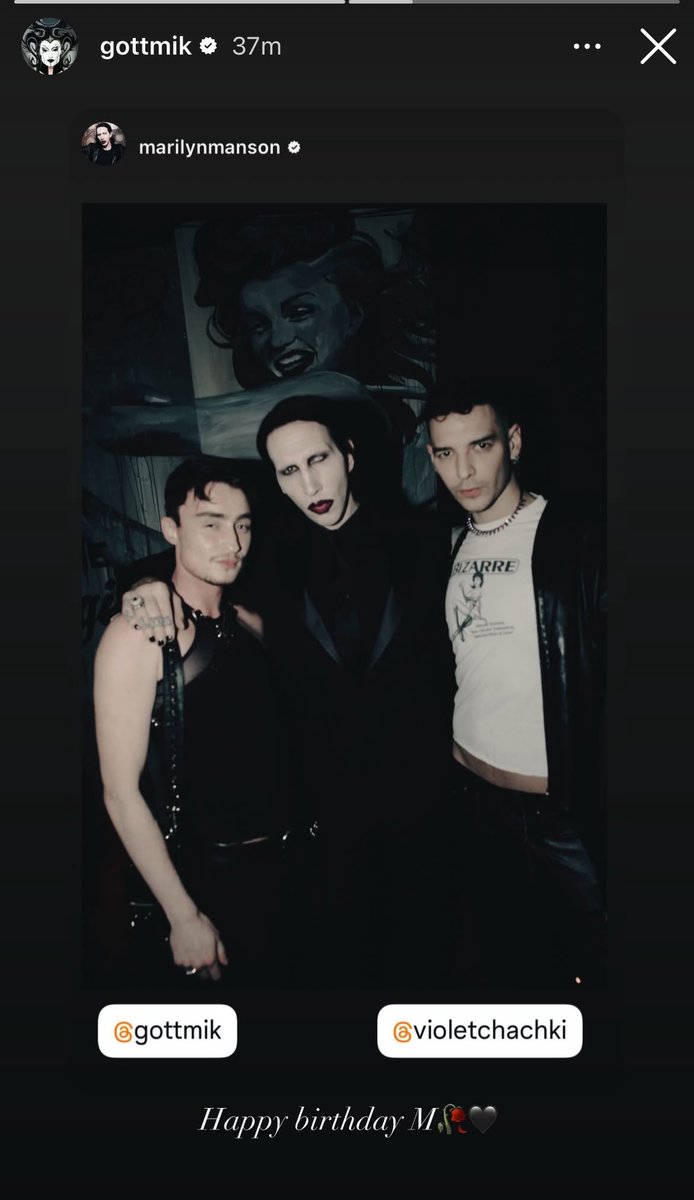 starlightcar's tweet image. uhm