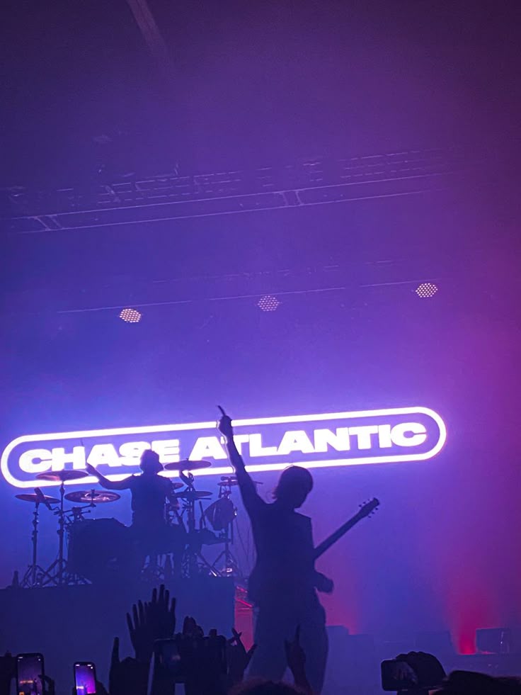 s loves cat ★ ♡ tweet media