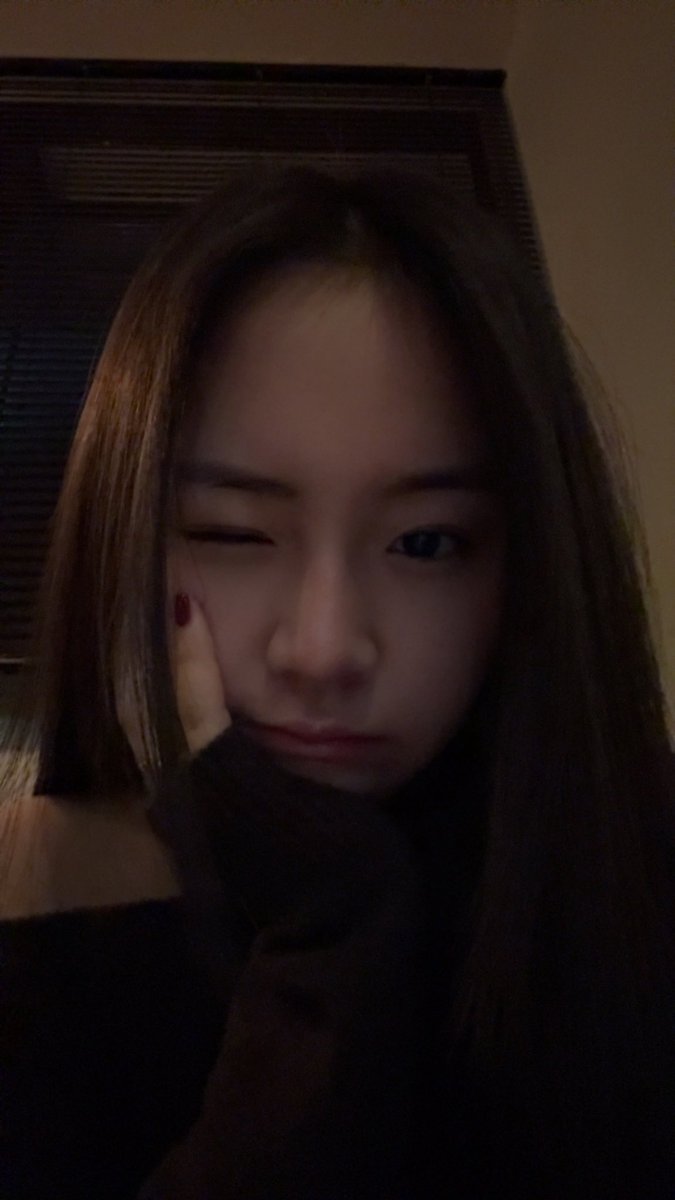 [#LOOKY]

let’s chat 💬