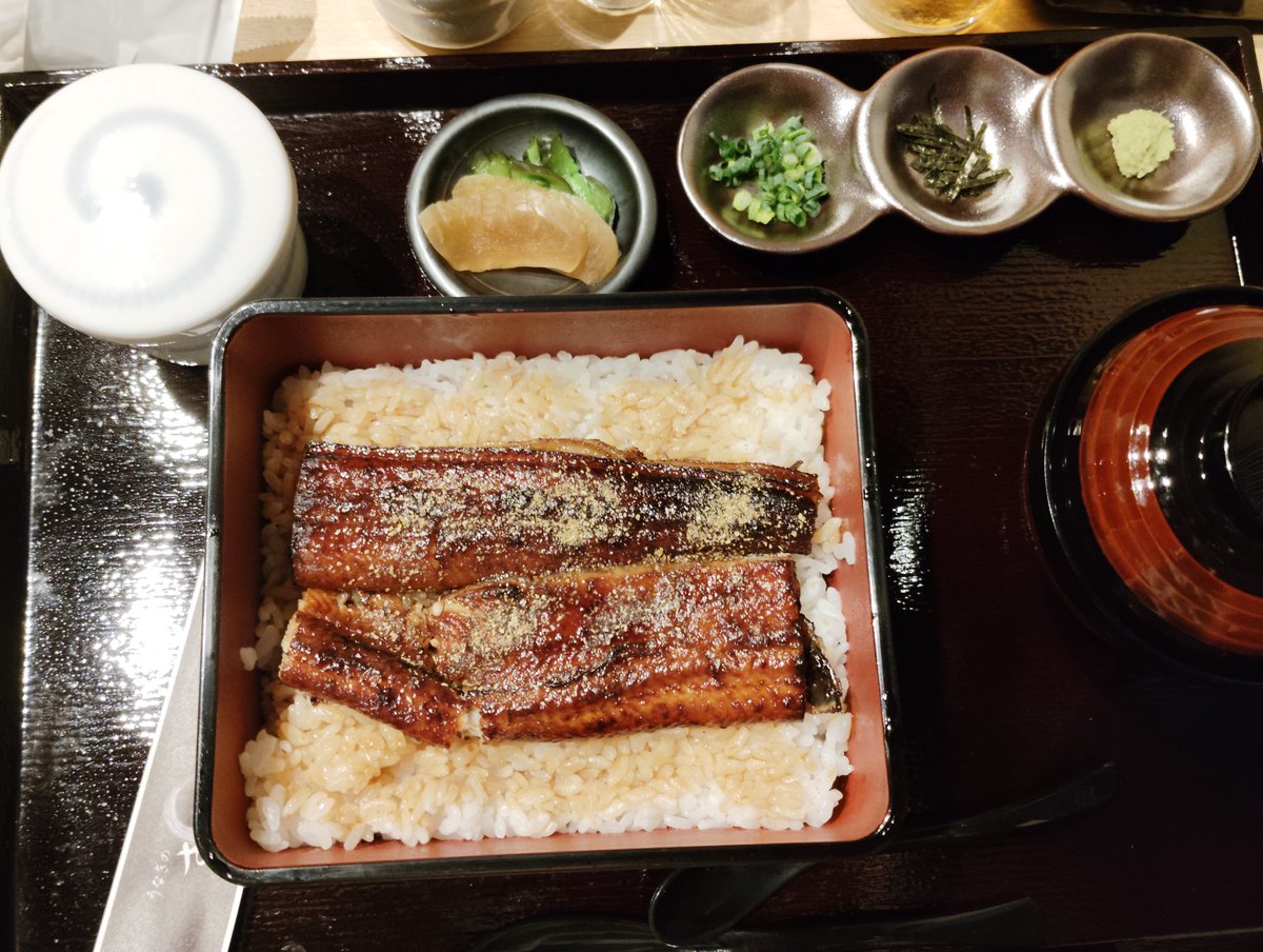 おはようございます。今朝の銭函5丁目は晴れ☀️

近所に鰻専門店がオープンしたので、行ってきました！
ふっくら香ばしくて、とても美味しかったです😋
いつか本場で、心ゆくまで鰻を味わってみたいものですね。

#企業公式が朝の挨拶を言い合う
#企業公式相互フォロー