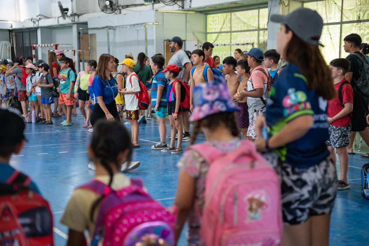 Andreswatsonok's tweet photo. COLONIA DE VERANO 2026 🏊‍♂️☀️
Ver a nuestros chicos y chicas disfrutar, jugar y compartir en el Polideportivo La Patriada es una gran alegría. https://t.co/MWu7RIoU8Q