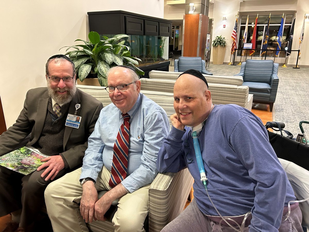 LBHealth's tweet photo. Levindale had a wonderful, celebratory holiday season! ✨🎉 In honor of Chanukah, we were delighted to welcome the Beth El choir to Levindale for a special performance that brought beautiful music, meaning and joy to our community. #LifeBridgeHealth #Levindale https://t.co/3Vu7V3cExV