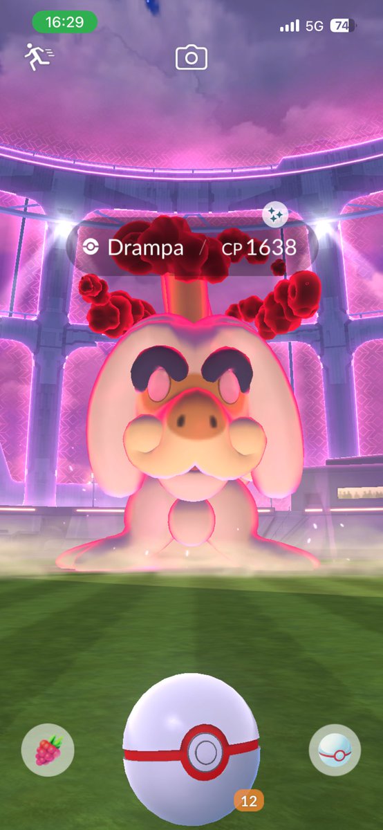 Annemax16 tweet media