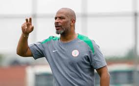 Full Time 
Nigeria 4___0 Mozambique 

Credit to the Super Eagles coach for steady leadership &amp; tactical growth. The team is improving, and the future looks promising. 🇳🇬🦅 First time seeing them play good attacking football 

All eyes on the trophy 🇳🇬🦅