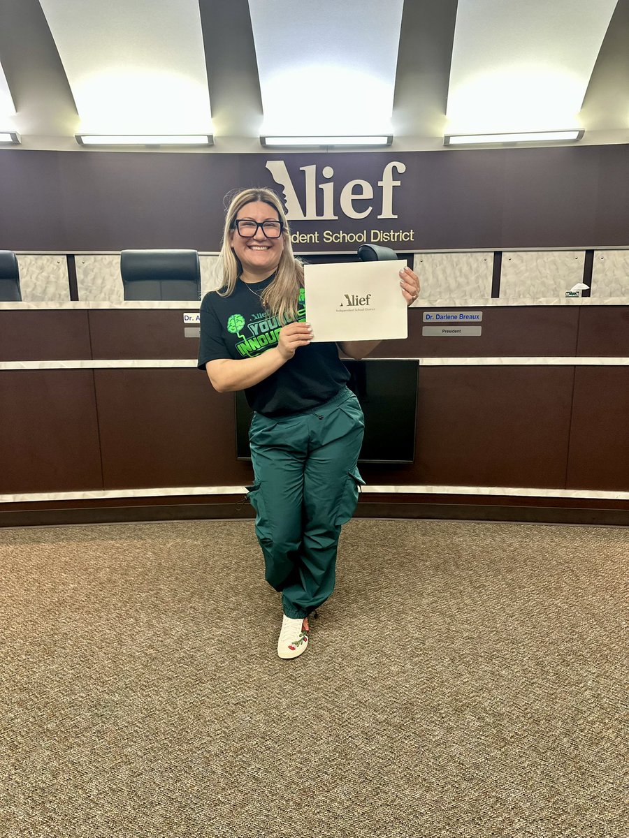 Paula Pineda tweet media