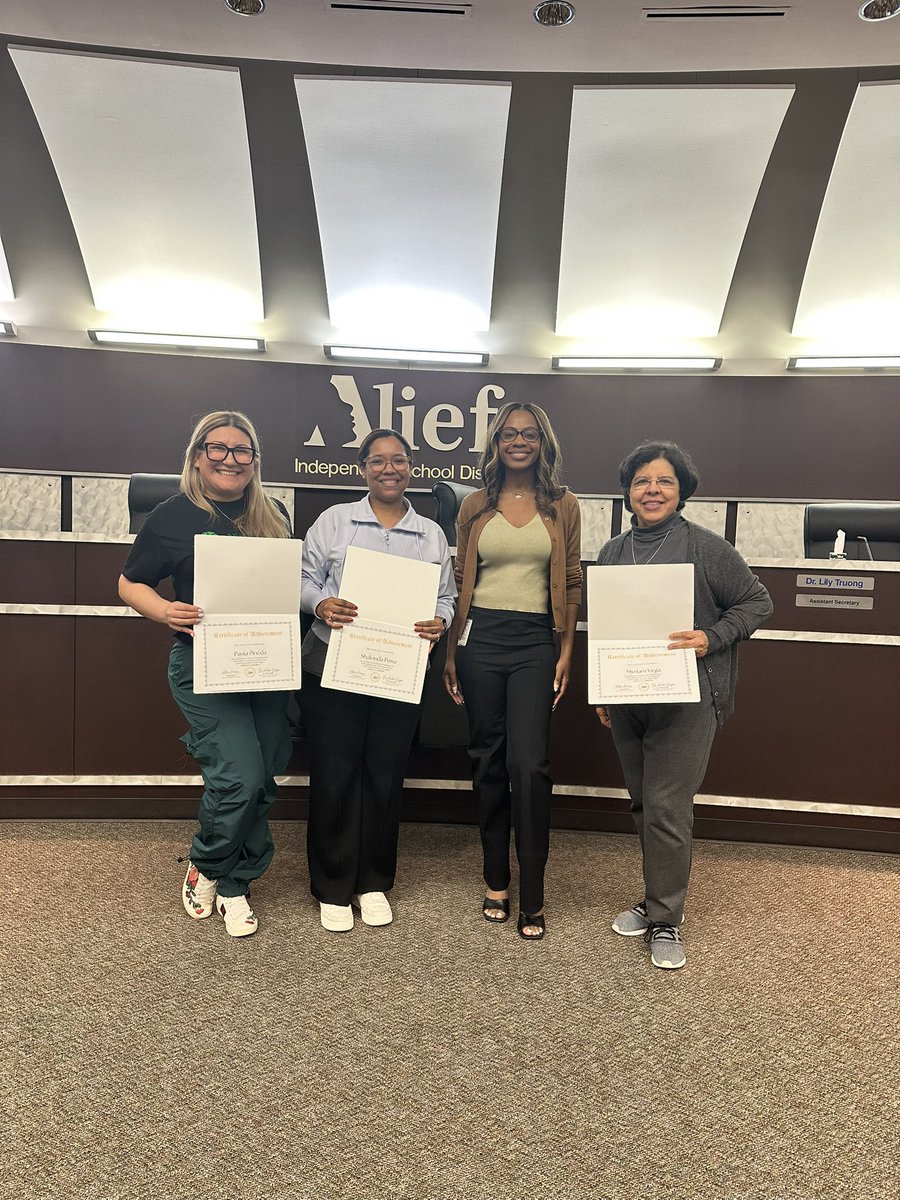 Paula Pineda tweet media