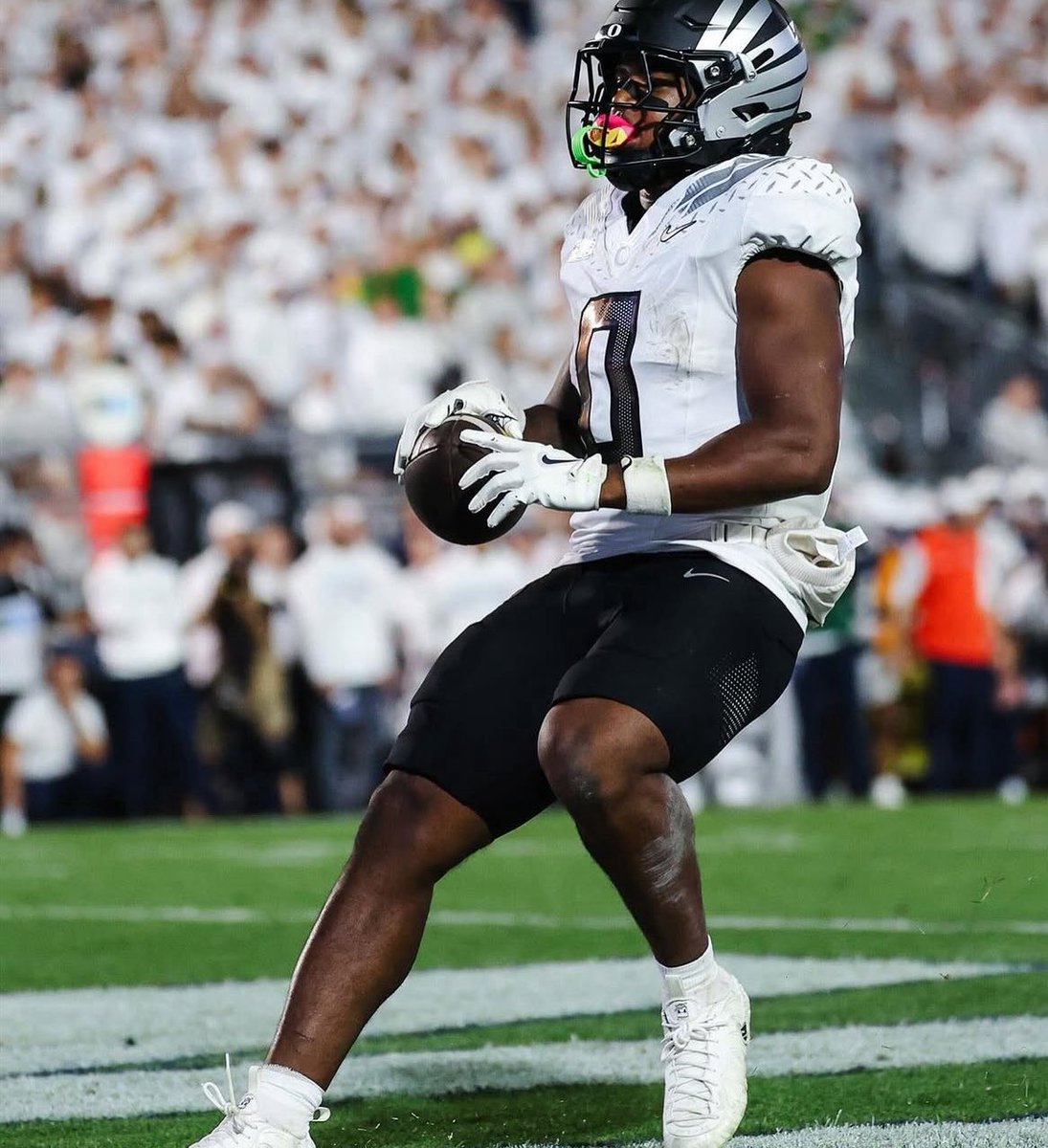 Ace Leutele tweet media