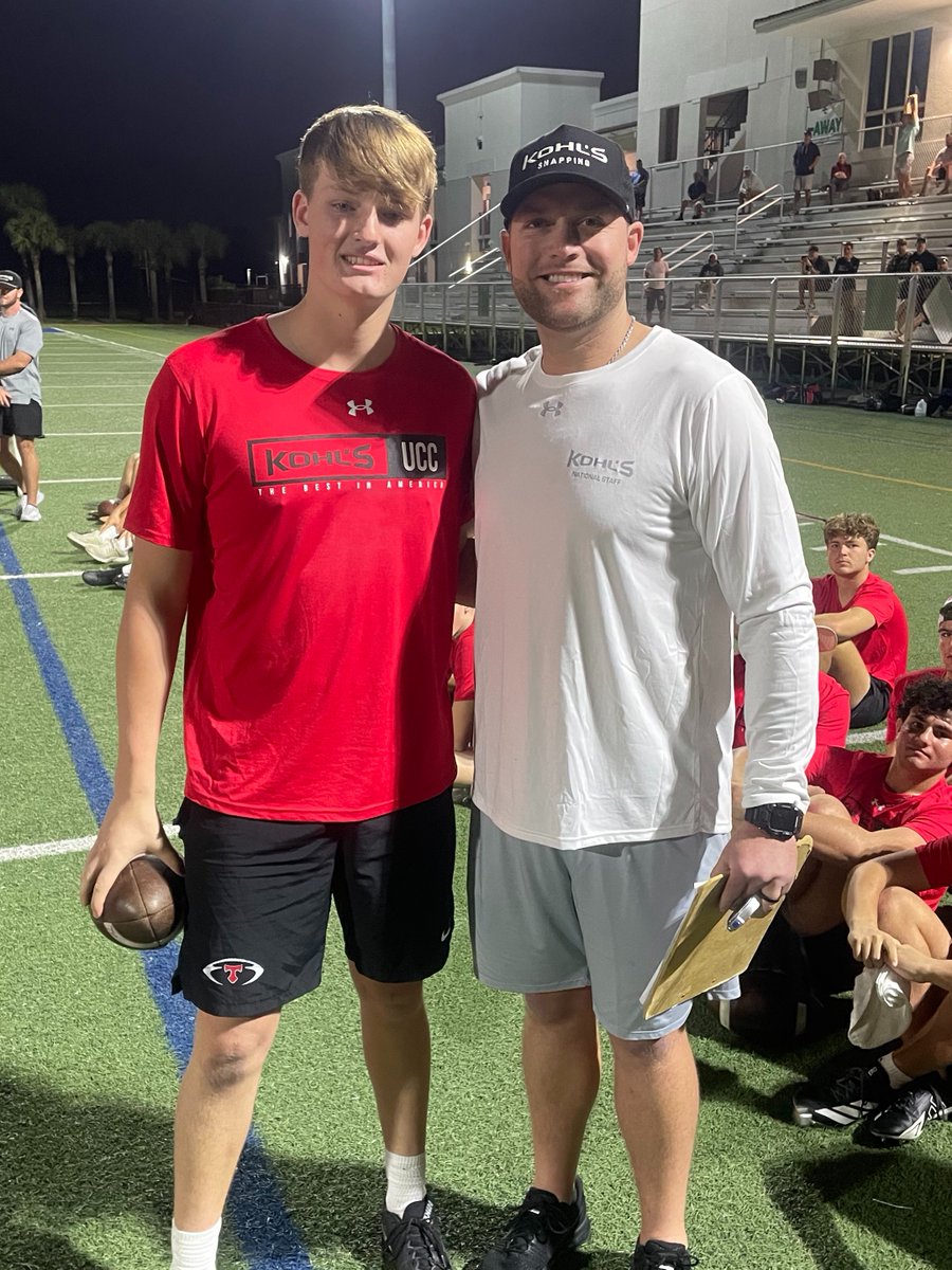 KohlsSnapping's tweet photo. Snap Competition Winner
Kohl's National Underclassman Challenge

🏆 x2 - Braden Autrey 
✅ Day 1
✅ Day 2

#KohlsUCC // #KohlsShowcase https://t.co/2ed3Bb4s3Z