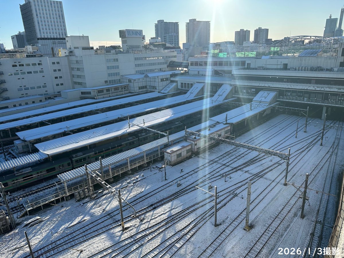 RailwayTown_Omy's tweet photo. みんなはこの年末年始をどのように過ごしたかな👀❓
大宮駅は帰省やお出かけをする多くのお客さまにご利用いただいたよ🚄🚃
 冬はこれからが本番⛄️みんなも体調に気を付けて過ごしてね😷
 ＃RailwayTownOmiya ＃鉄道のまち大宮 ＃大宮駅 ＃2026年 https://t.co/4fICgaPW0h