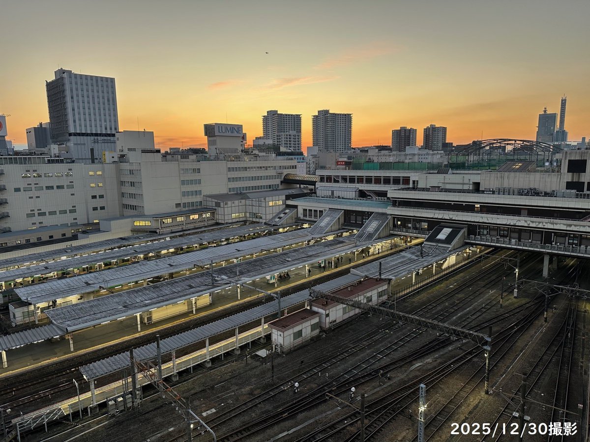 RailwayTown_Omy's tweet photo. みんなはこの年末年始をどのように過ごしたかな👀❓
大宮駅は帰省やお出かけをする多くのお客さまにご利用いただいたよ🚄🚃
 冬はこれからが本番⛄️みんなも体調に気を付けて過ごしてね😷
 ＃RailwayTownOmiya ＃鉄道のまち大宮 ＃大宮駅 ＃2026年 https://t.co/4fICgaPW0h